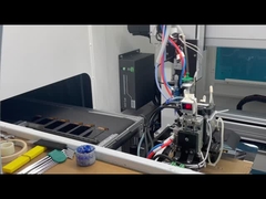 การทํางานของอุปกรณ์การผลิตอัตโนมัติในโรงงานของบริษัท